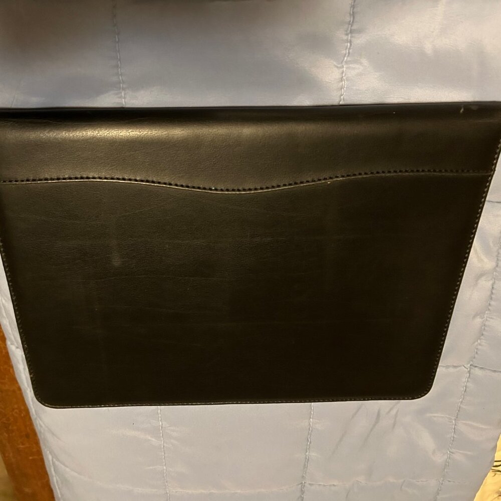Black Folio Notepad Portfolio Organizer with Pockets, MasterCard-branded, EUC